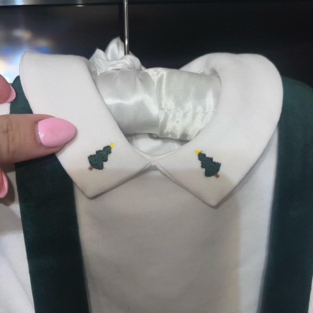 Edgehill Collection White and Green Kids Matching Set - Picture 2 of 4